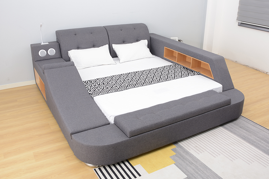 1550 Cainteoir Bluetooth Fráma Leaba Comhtháite Fóillíochta Upholstered