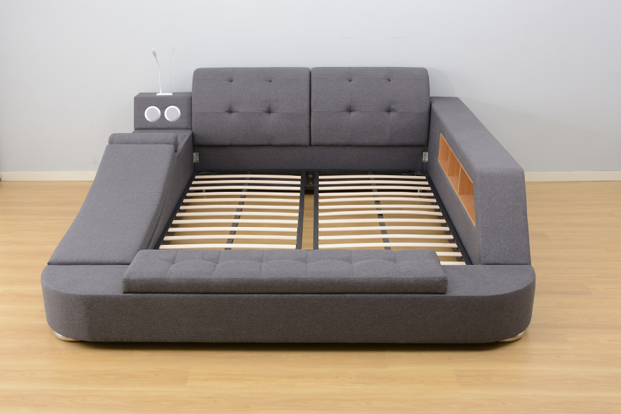 1550 Cainteoir Bluetooth Fráma Leaba Comhtháite Fóillíochta Upholstered