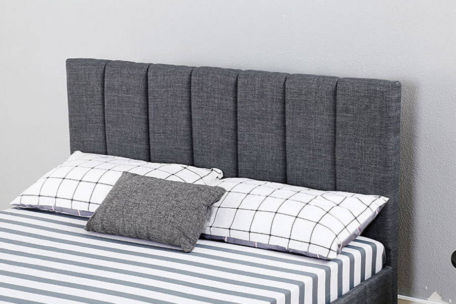 1333 Leaba Upholstered Fabraic Plush Nua-Aimseartha Liath